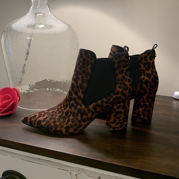 Marc Fisher Limited Leopard Tacily Calf Hair Pointed Toe Bootie Size 9.5 - Picture 4 of 7